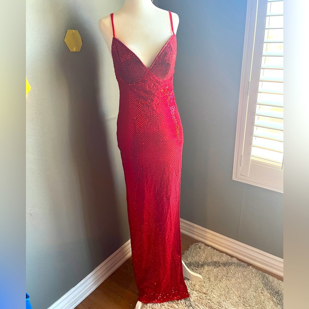 Jessica Rabbit costume dress. Red sequin thigh high slit dress. Sexy Halloween